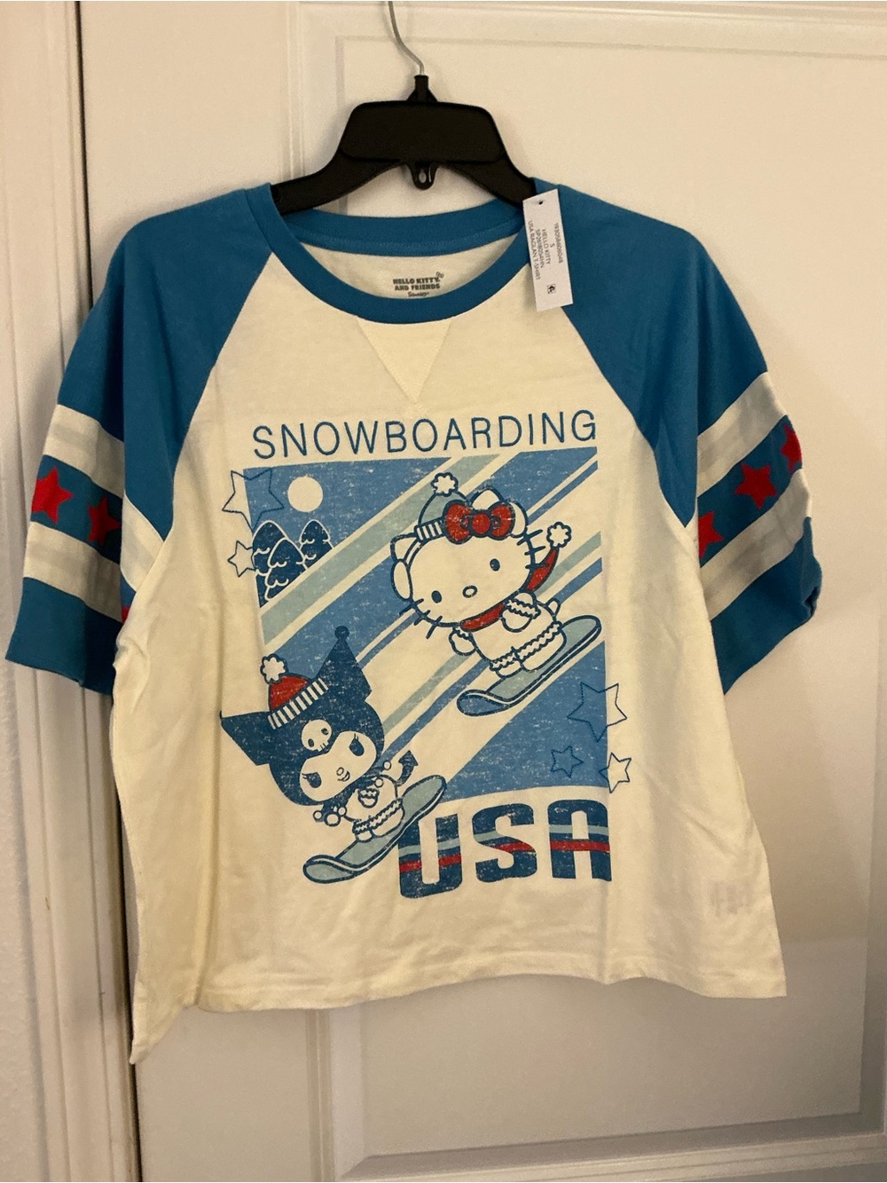 Sanrio Hello Kitty and Friends Snowboarding USA Raglan Baseball Tee S NWT Star